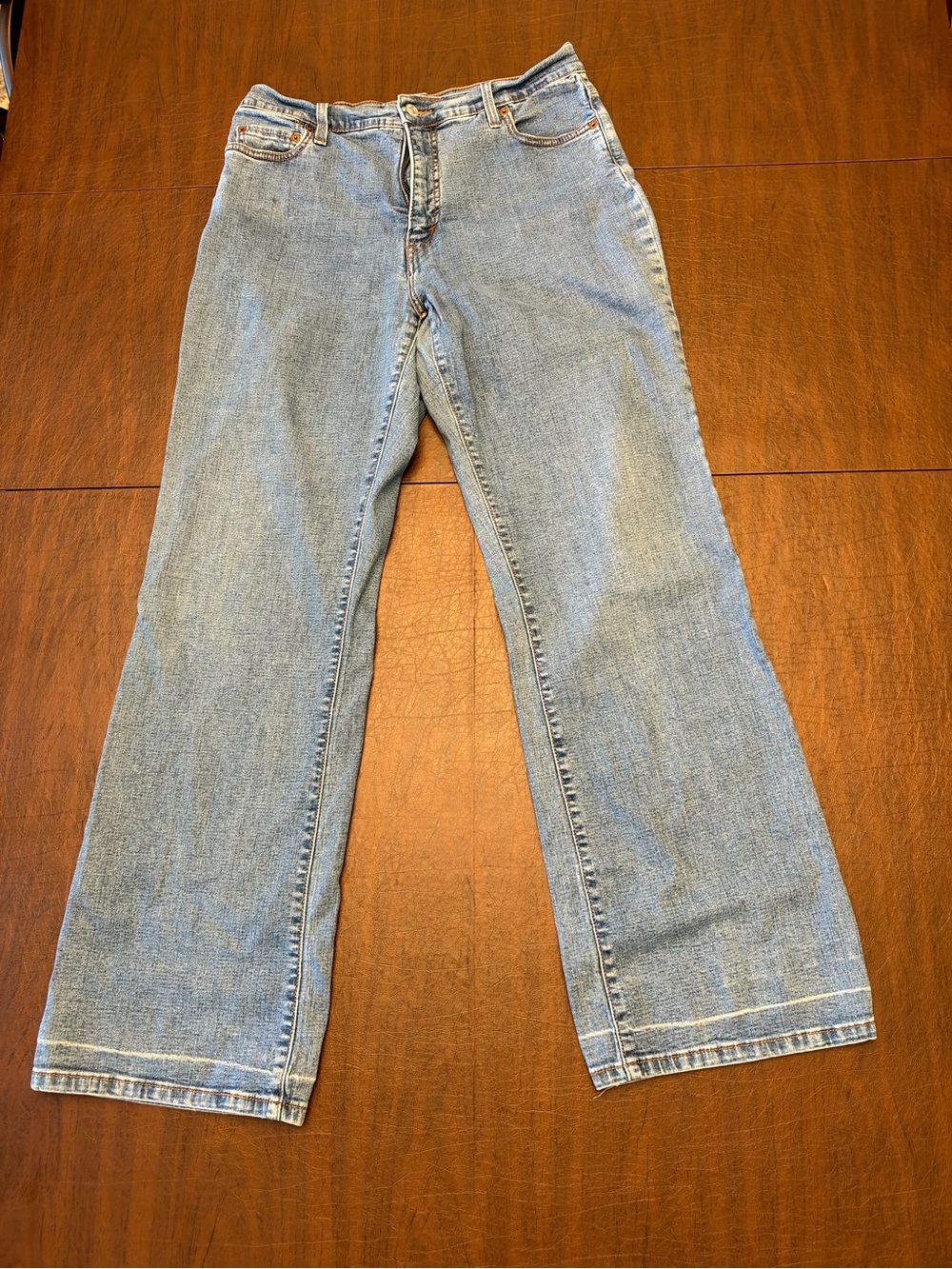 Levi’s 512 Perfectly Slimming Jeans Size 12 Straight Leg Light Wash